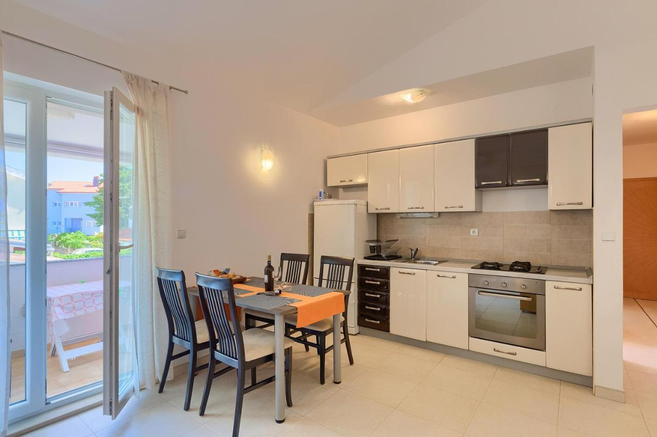 Apartments Boris 771 Fazana Exterior photo