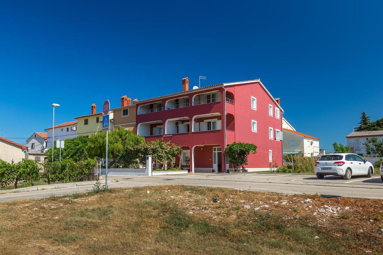 Apartments Boris 771 Fazana Exterior photo